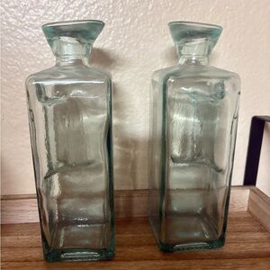 Vintage oil and vinagre bottle set with handles